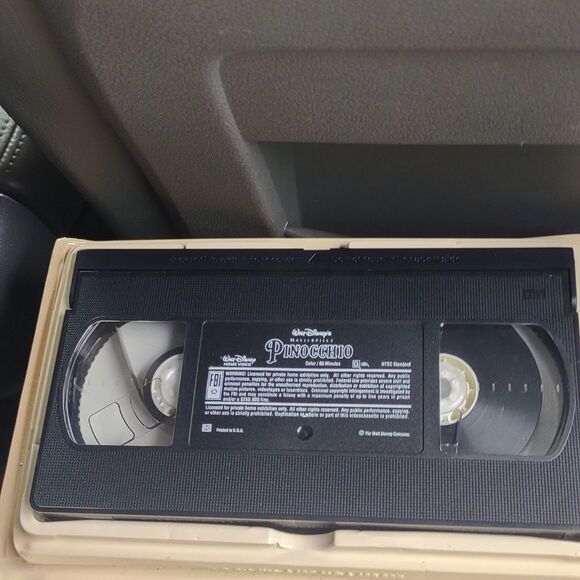 Walt Disney's Masterpiece Pinocchio VHS 239 vintage - Picture 5 of 5